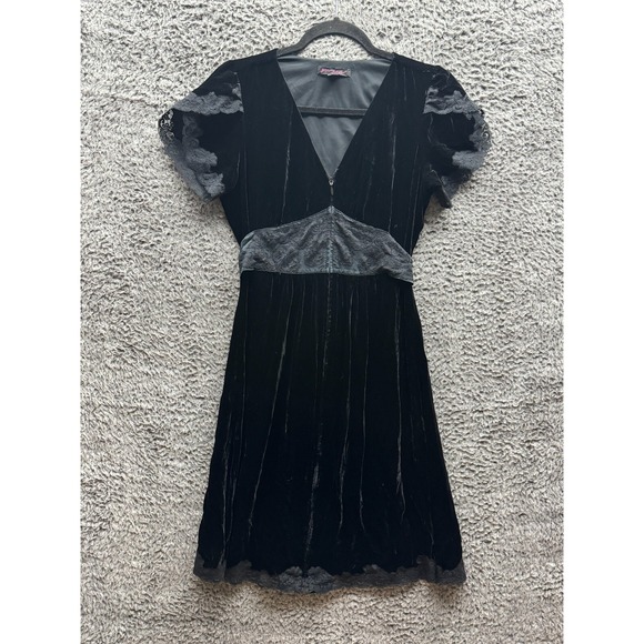 grey check linen dress Women's linen dress OLIVIA - nursing friendly - short main image 0